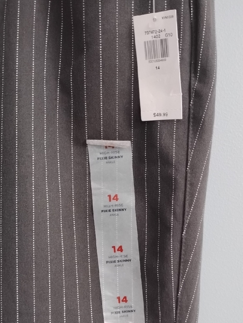 NWT Old Navy Gray Pinstripe High-Rise Pixie Skinny Pants Size 14 - Picture 2 of 6